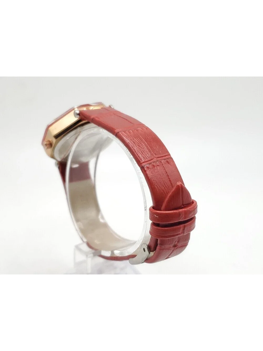 Kezzi Quartz Womens Watch New Battery Red 30mm